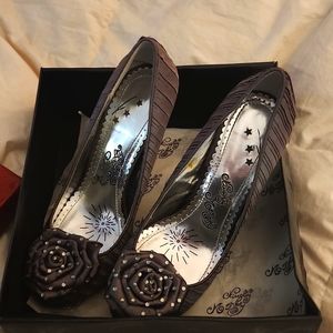 Naughty Monkey Silver/Grey Sparkle Pumps Size 8